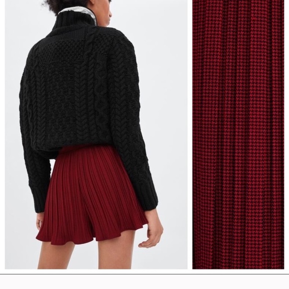 NEW Zara Red & Black High Waisted Pleated Shorts - Picture 3 of 9